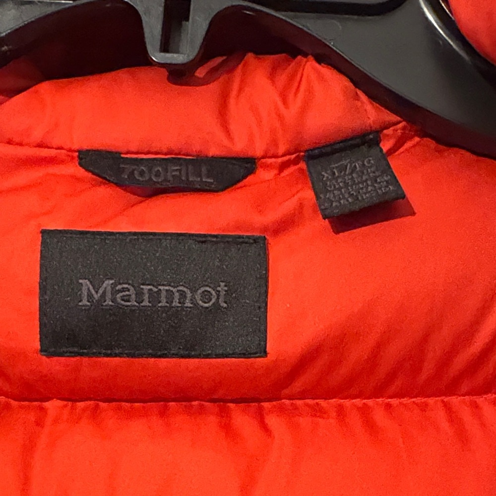 Marmot Two-Tone Red and Burgundy Puffer Jacket - Picture 2 of 3